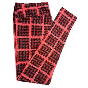 New LuLaRoe Women’s Houndstooth And Pink Grid Overlay Leggings Size TC (W 12-18)